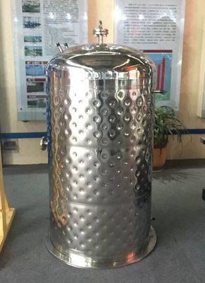 Pabrik Minuman Makanan 1500L Piring Bantal Kapal Berjaket