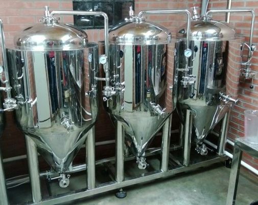 Tangki Berjaket Pelat Bantal 5000L GMP Farmasi